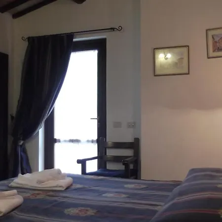 Agriturismo Tre Querce Penna San Giovanni Room photo