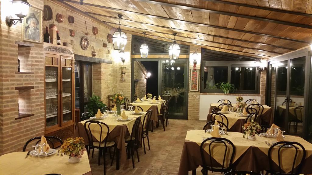 Tre Querce Alloggio per agriturismo Penna San Giovanni